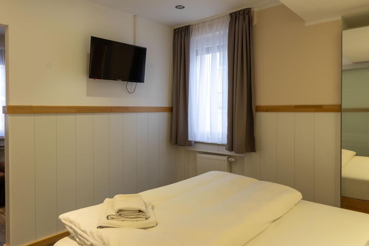 Hotel Post Mit Klimaanlage Neckarsulm Exteriör bild