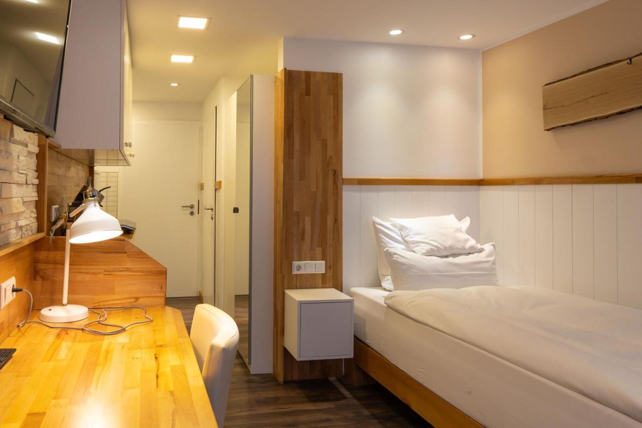 Hotel Post Mit Klimaanlage Neckarsulm Exteriör bild